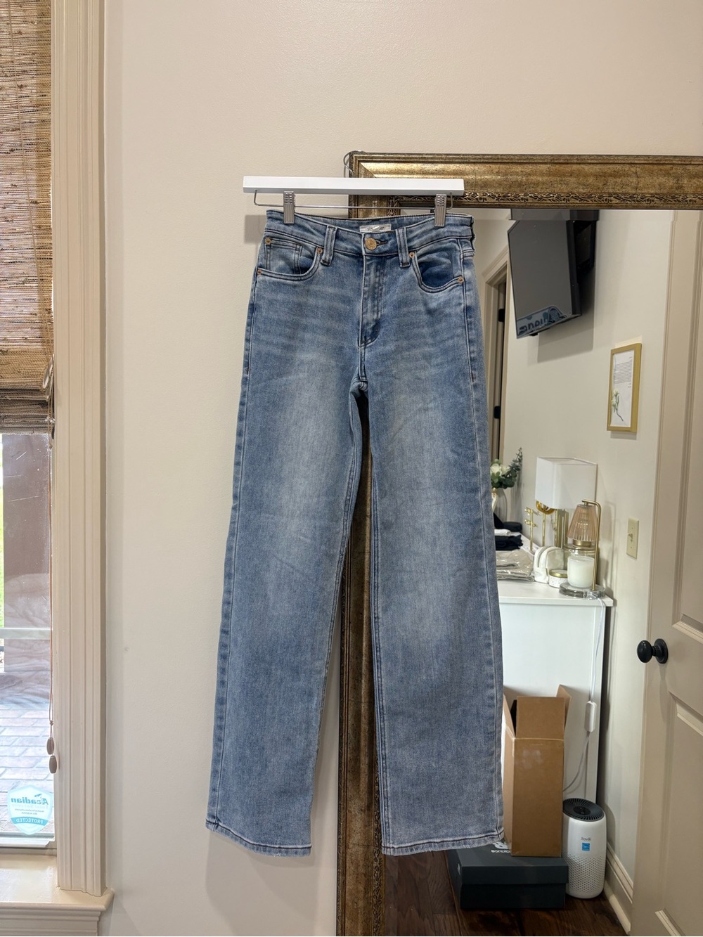 STS Blue Straight-Leg Jeans in Faded Blue Wash